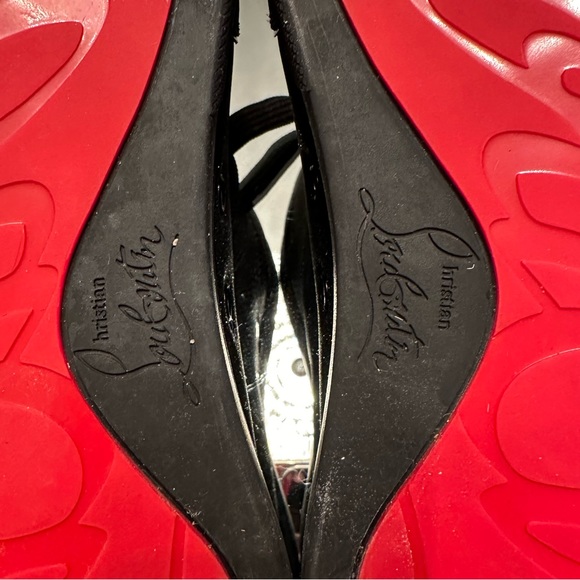 NWOT Christian Louboutin Vieira Black sneakers size 40. Worn once. - Picture 6 of 9